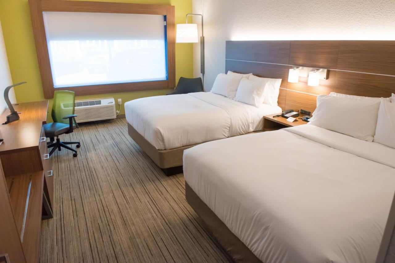 Holiday Inn Express Hotel & Suites Goshen By Ihg Eksteriør billede