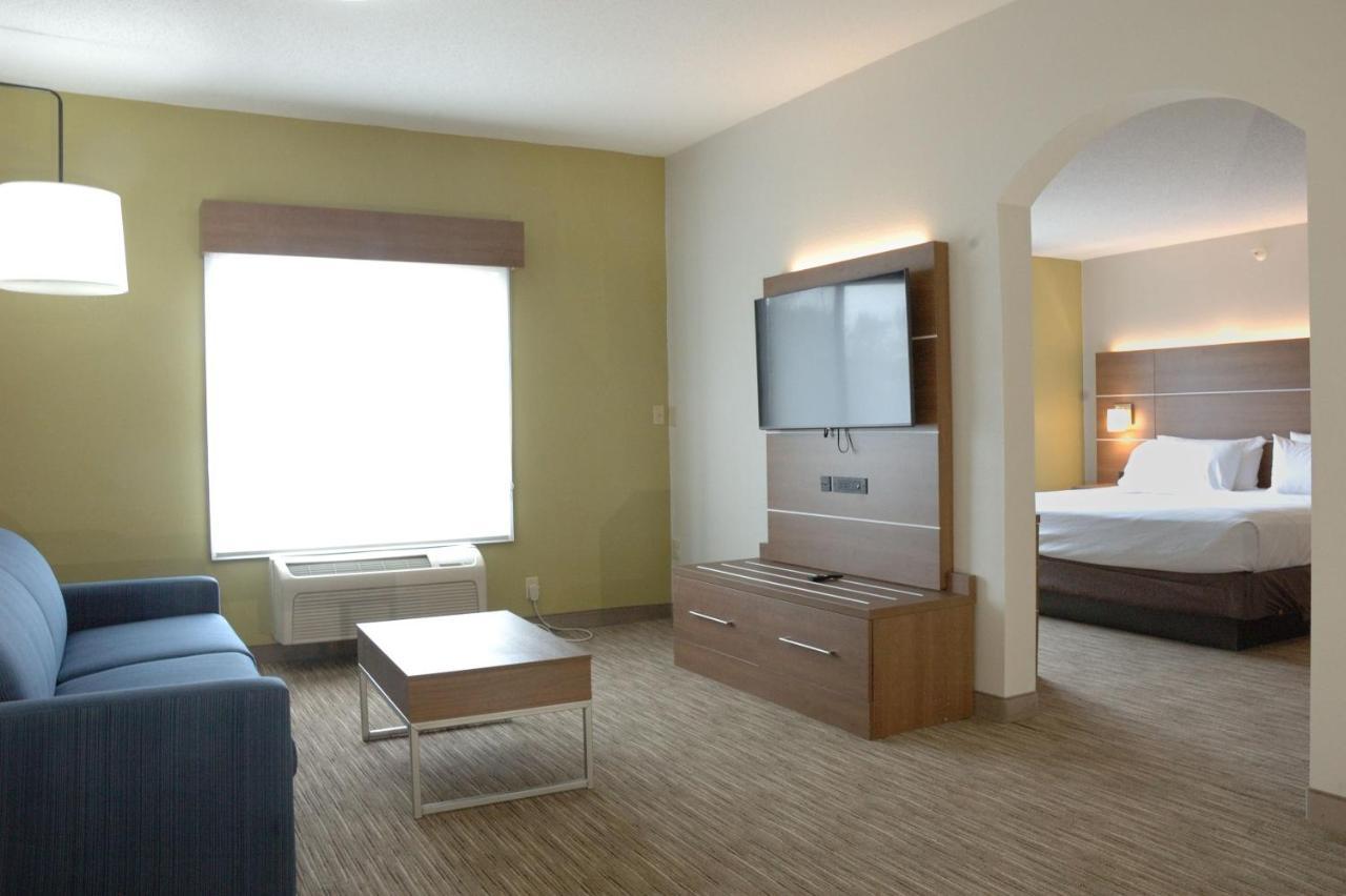 Holiday Inn Express Hotel & Suites Goshen By Ihg Eksteriør billede
