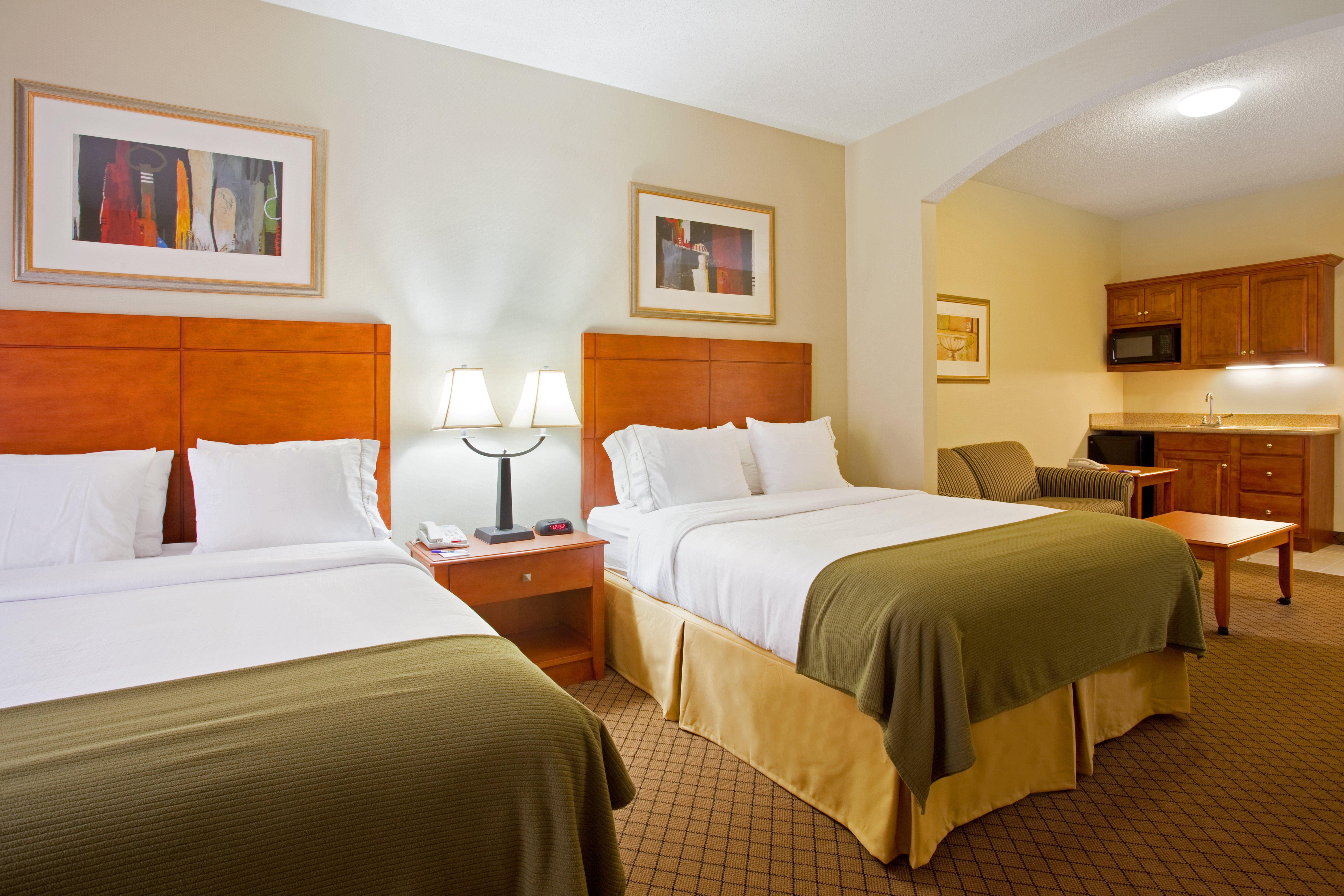 Holiday Inn Express Hotel & Suites Goshen By Ihg Eksteriør billede