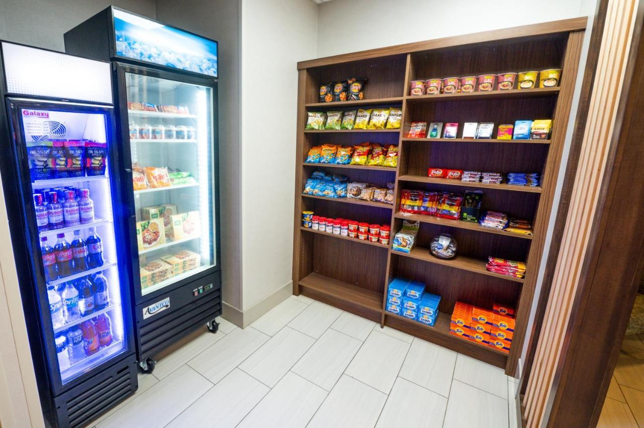 Holiday Inn Express Hotel & Suites Goshen By Ihg Eksteriør billede