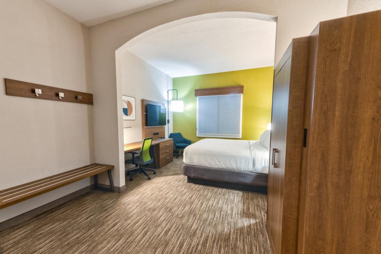 Holiday Inn Express Hotel & Suites Goshen By Ihg Eksteriør billede