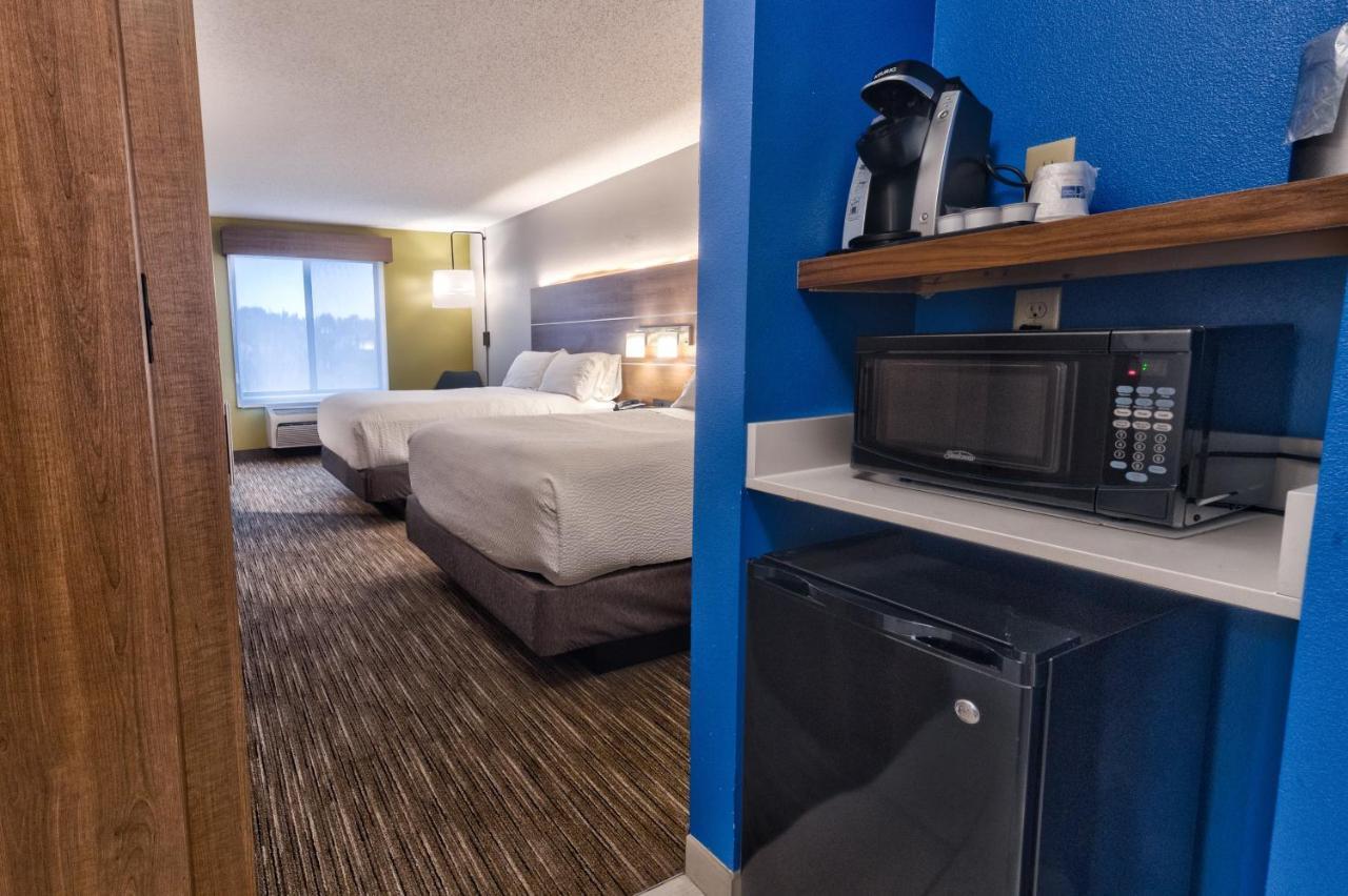 Holiday Inn Express Hotel & Suites Goshen By Ihg Eksteriør billede
