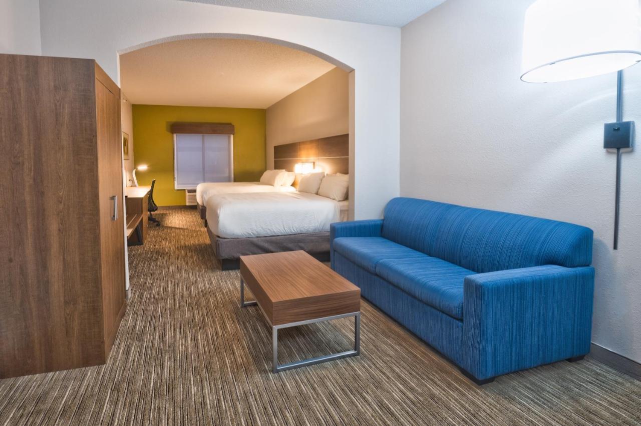 Holiday Inn Express Hotel & Suites Goshen By Ihg Eksteriør billede