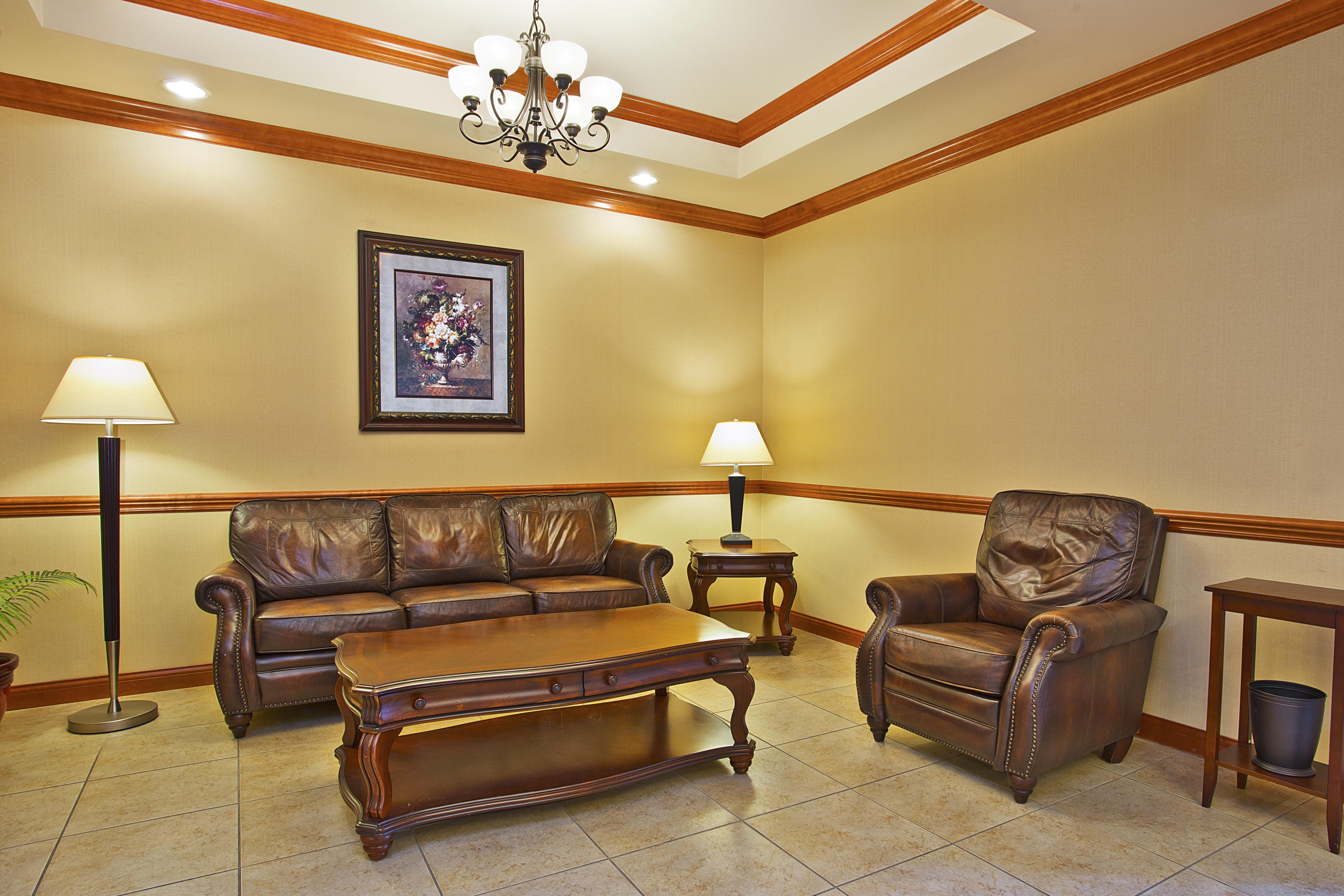 Holiday Inn Express Hotel & Suites Goshen By Ihg Eksteriør billede
