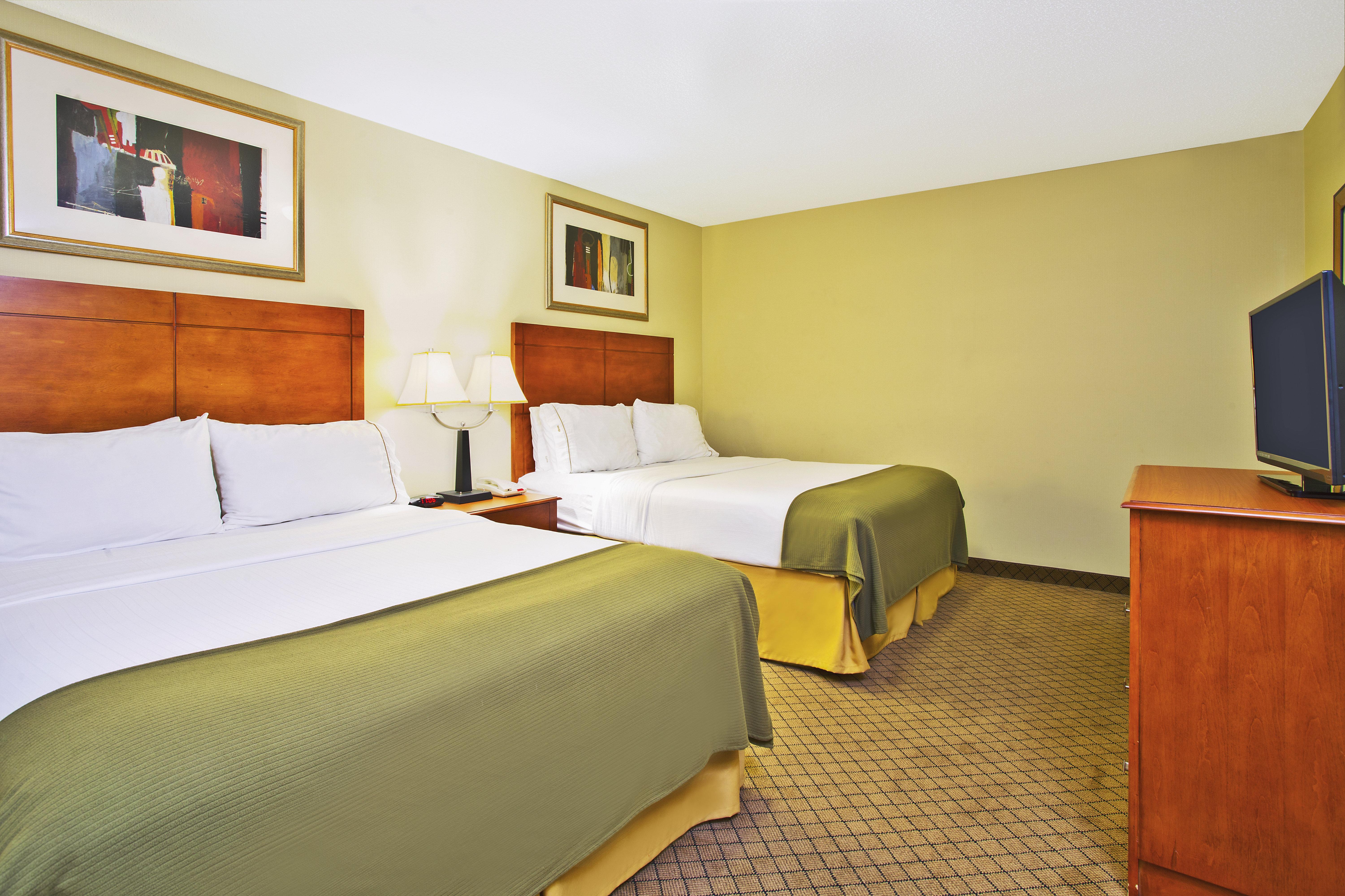 Holiday Inn Express Hotel & Suites Goshen By Ihg Eksteriør billede